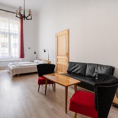 Retro Rebel Mode Apartment Budapest Eksteriør bilde